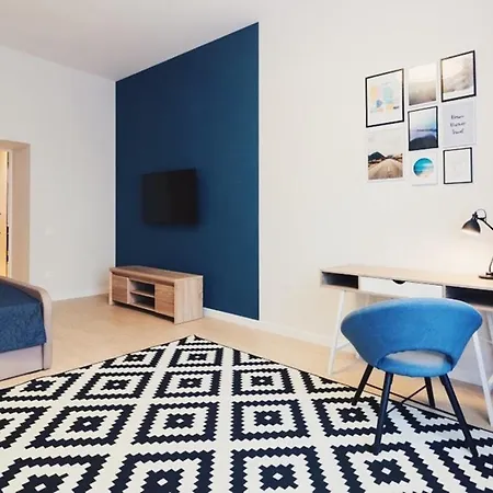 Cozy & New Furnished Flat In Old Town Of Apartment